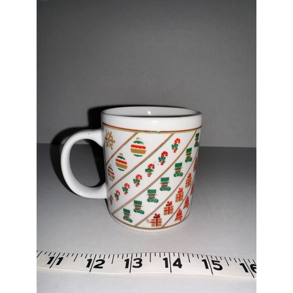 Vintage Christmas Mug Set First Ceramics Set of 4 Christmas Tree Ornment - Picture 4 of 8